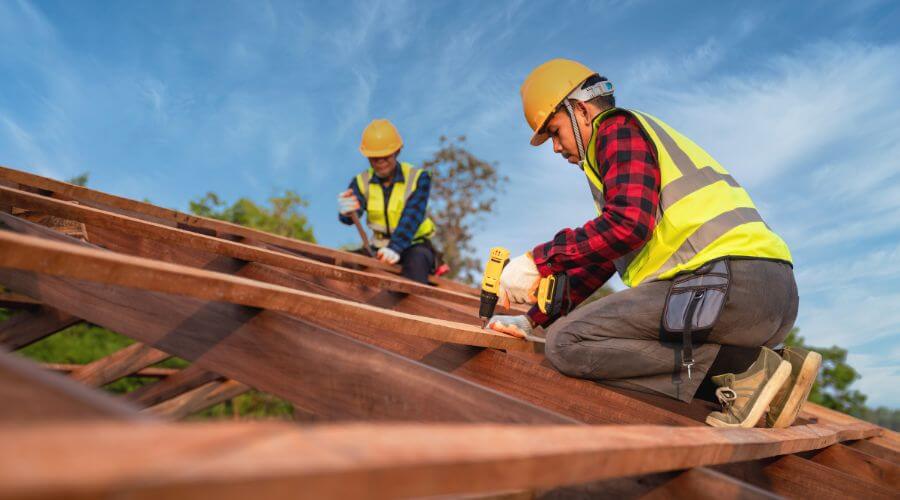 Professional Flat Roofing Installation services in Heidrick, KY
